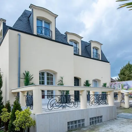 Rubis A 10 Min De Paris Apartamento